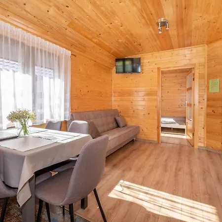 Uroczy Zakatek 2 אכסניה *