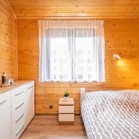 Uroczy Zakatek 2 אכסניה Chłopy